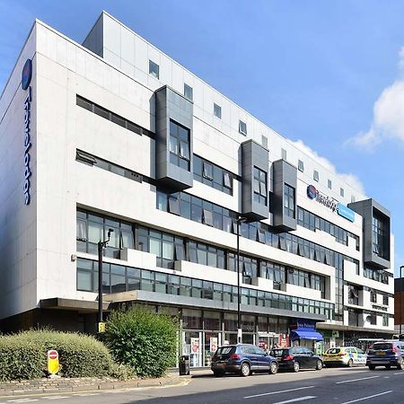 Travelodge London Finchley Exterior foto