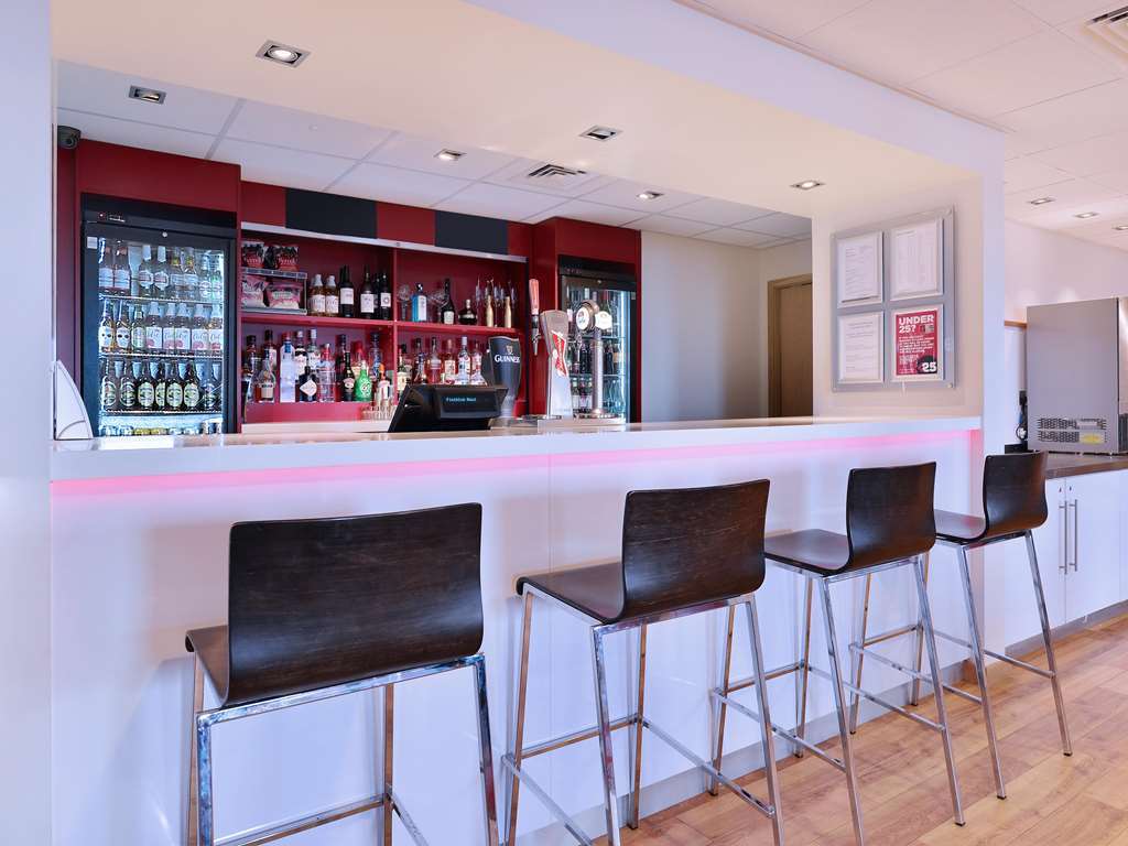 Travelodge London Finchley Restaurante foto