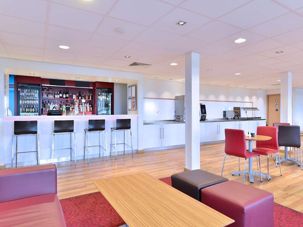 Travelodge London Finchley Restaurante foto