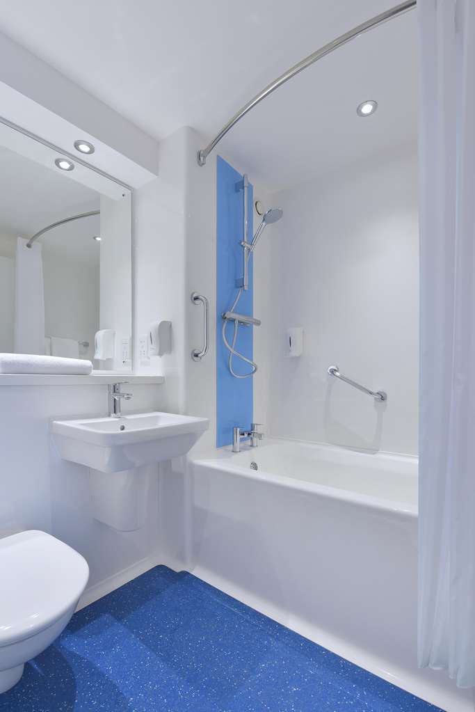 Travelodge London Finchley Habitación foto